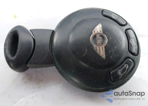 2009 Mini Cooper z USA, uszkodzony, nr VIN WMWMF33529TU73545